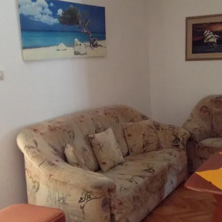 Ferienhaus In Grizane 8